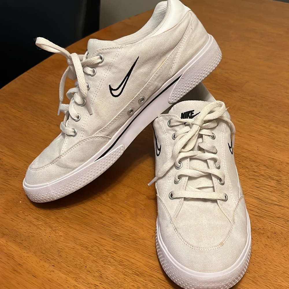 Nike Womens Size 9.5 DB2880-101 White Blue Casual Canvas Shoes Sneakers